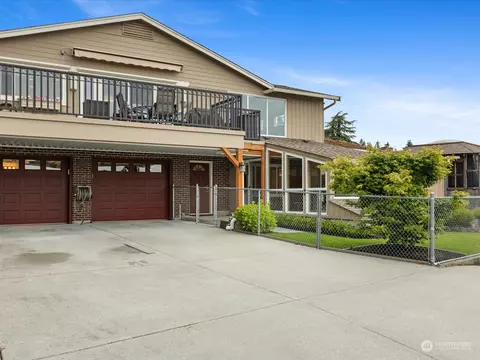 Exterior - 4859 Alpine Dr, Everett, WA 98203 photo 6 of 10