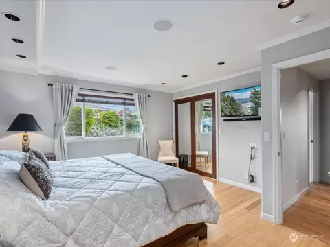 Bedroom - 4859 Alpine Dr, Everett, WA 98203 photo 1 of 3