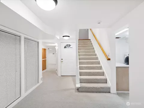 Entry Way - 4859 Alpine Dr, Everett, WA 98203 photo 3 of 3