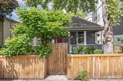6625 Carleton Ave S, Seattle, WA 98108