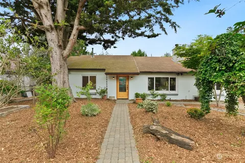 10031 8th Ave NW, Seattle, WA 98177