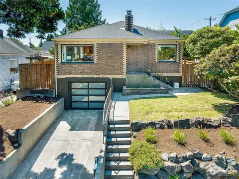 7411 28th Ave NW, Seattle, WA 98117