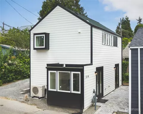 314 N 101st St, Seattle, WA 98133