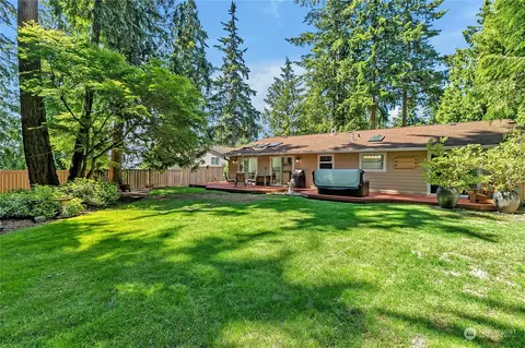 Exterior - 24227 4th Pl W, Bothell, WA 98021 photo 5 of 11
