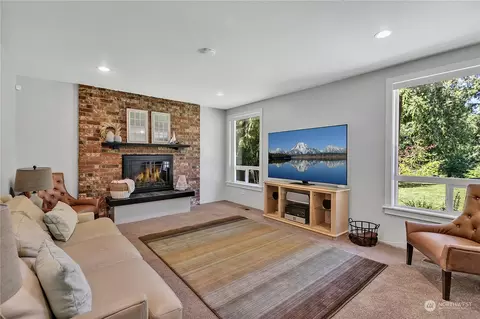 Living - 24227 4th Pl W, Bothell, WA 98021 photo 1 of 2
