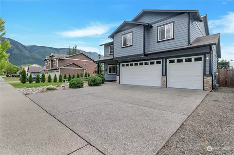 231 19th St, Gold Bar, WA 98251