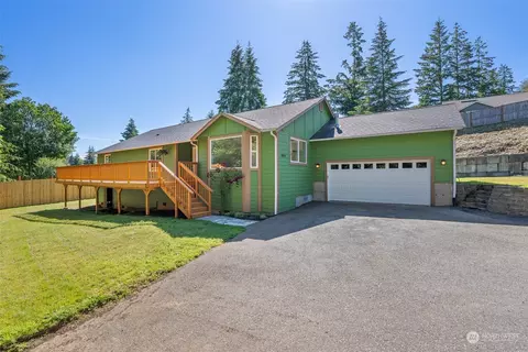 1405 Maple Valley Dr, Centralia, WA 98531