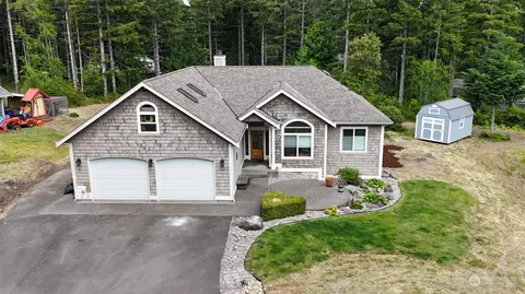 131 E Skyview Ct, Shelton, WA 98584
