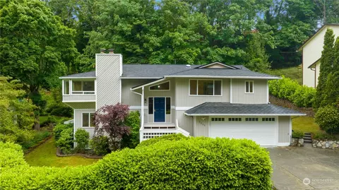 5235 Highland Dr, Bellevue, WA 98006