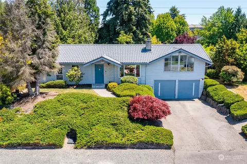 2018 123rd Ave SE, Bellevue, WA 98005
