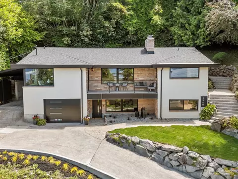5960 Beach Dr SW, Seattle, WA 98136