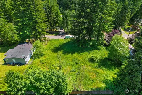 6284 Lariat Pl, Maple Falls, WA 98266