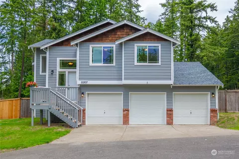 21307 110th Street Ct E, Bonney Lake, WA 98391