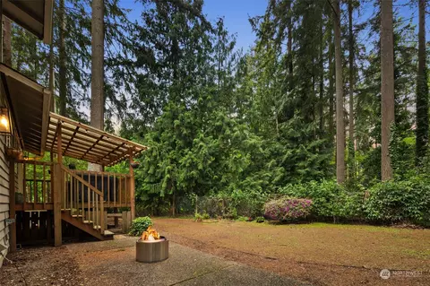Exterior - 19707 32nd Ave SE, Bothell, WA 98012 photo 7 of 7