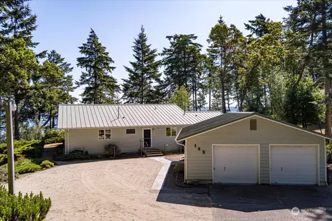 142 Rhodena Dr, Coupeville, WA 98239