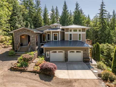 114 Howard Heights Rd, Sequim, WA 98382