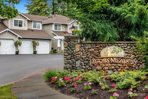 23712 SE 36th Ln, Issaquah, WA 98029