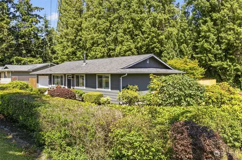 19280 Brockton Ave NE, Suquamish, WA 98392