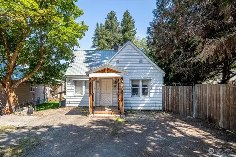 418 Cedar St, Leavenworth, WA 98826