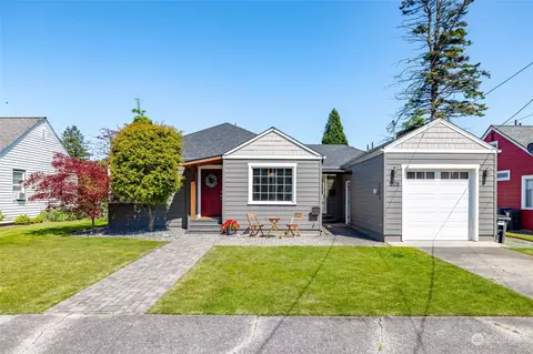 1308 S 12th St, Mount Vernon, WA 98274