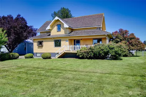 16973 Beaver Marsh Rd, Mount Vernon, WA 98273