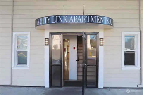 1223 S J St, Tacoma, WA 98405