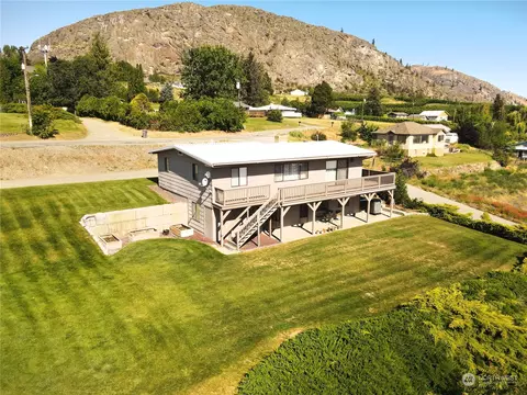 2023 Deerpath Dr, Oroville, WA 98844