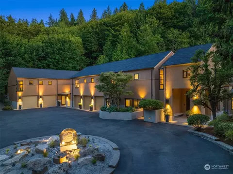 27015 SE Old Black Nugget Rd, Issaquah, WA 98029
