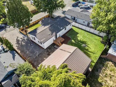 110 Seattle Blvd N, Algona, WA 98001