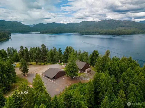 50 Tillamook Dr, Inchelium, WA 99138