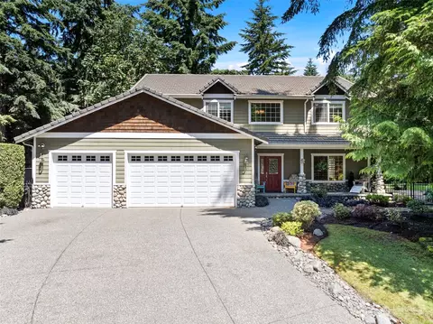 1006 NE Mount Ellinor Ct, Poulsbo, WA 98370