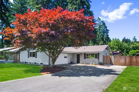 10870 113th Ave SE, Lakewood, WA 98498