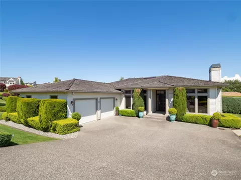 5614 155th Ave SE, Bellevue, WA 98006