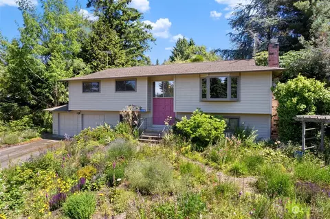 11648 NE Sunset Loop, Bainbridge Island, WA 98110