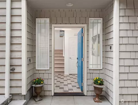 2119 E Alder St, Seattle, WA 98122