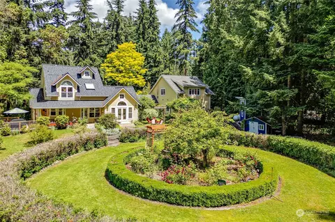 16600 Lemolo Shore Dr NE, Poulsbo, WA 98370