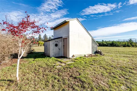 9999 Mountain View Cir, Port Angeles, WA 98362