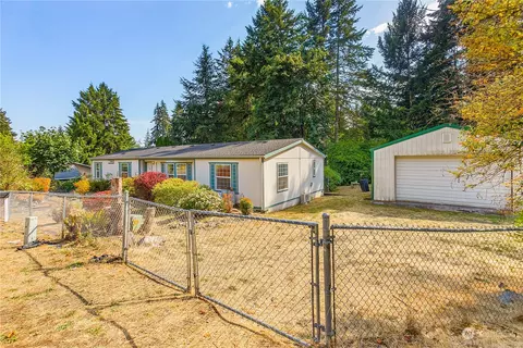 31 NE Lorrain Ct, Belfair, WA 98528
