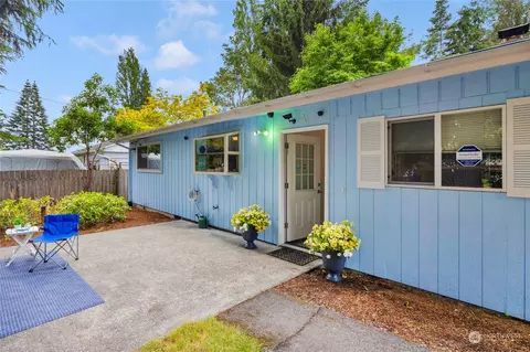 24016 54th Ave W, Mountlake Terrace, WA 98043