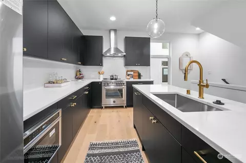 503 11th Ave E, Seattle, WA 98102 photo 8