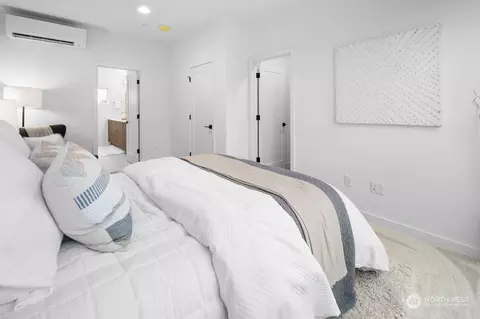 503 11th Ave E, Seattle, WA 98102 photo 15