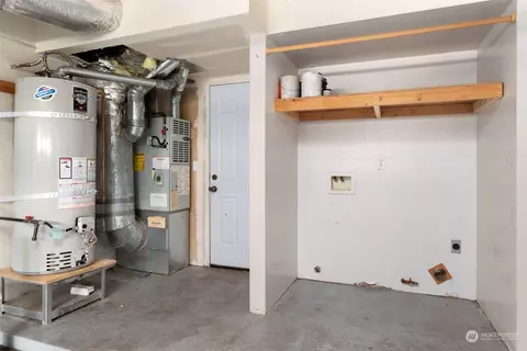 910 SW Orcas St, Oak Harbor, WA 98277 photo 32