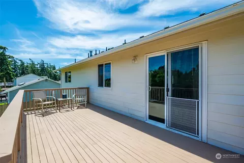 910 SW Orcas St, Oak Harbor, WA 98277 photo 21