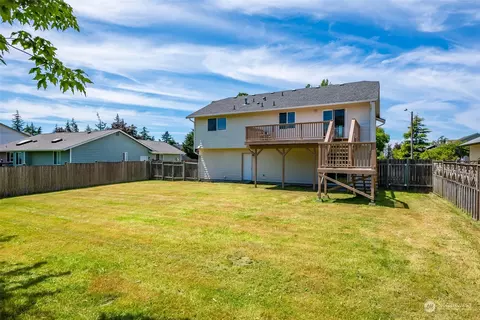 910 SW Orcas St, Oak Harbor, WA 98277 photo 23