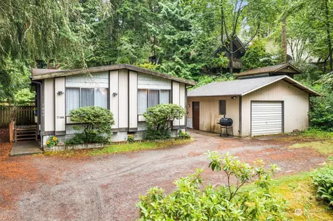 1807 NE 185th St, Shoreline, WA 98155