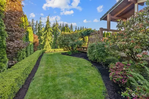 Exterior - 3511 217th Pl, Bothell, WA 98021 photo 8 of 10
