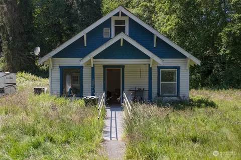 608 S Valley St, Port Angeles, WA 98362