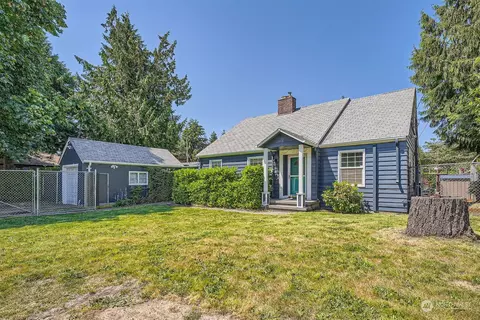 15805 Des Moines Memorial Dr S, Burien, WA 98148