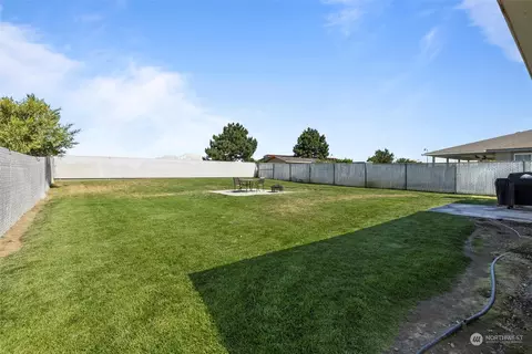 1215 N Beech Ave, Pasco, WA 99301 photo 24
