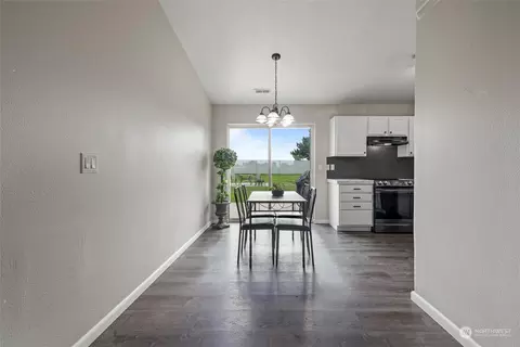 1215 N Beech Ave, Pasco, WA 99301 photo 8